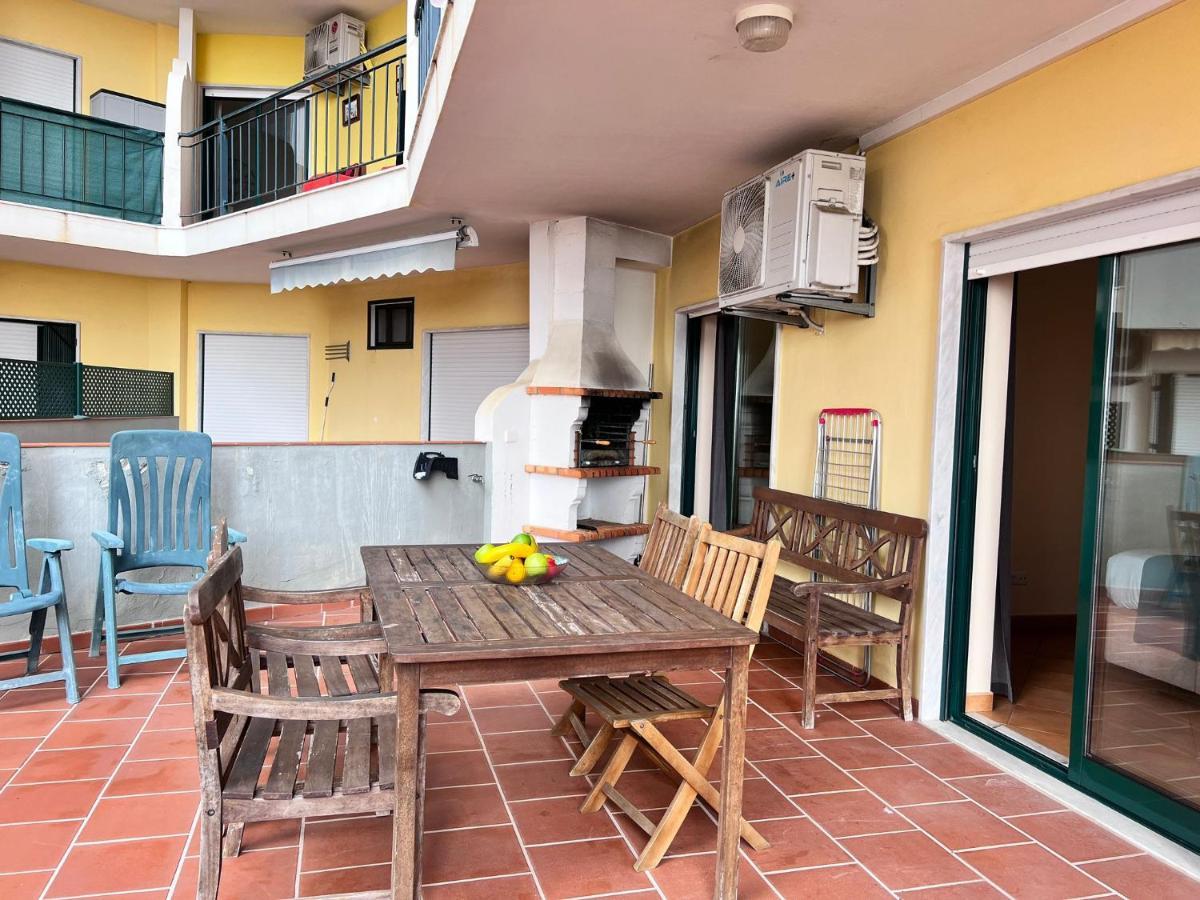 Armacao De Pera Ocean Terrace With Pool By Homing Apartment Bagian luar foto