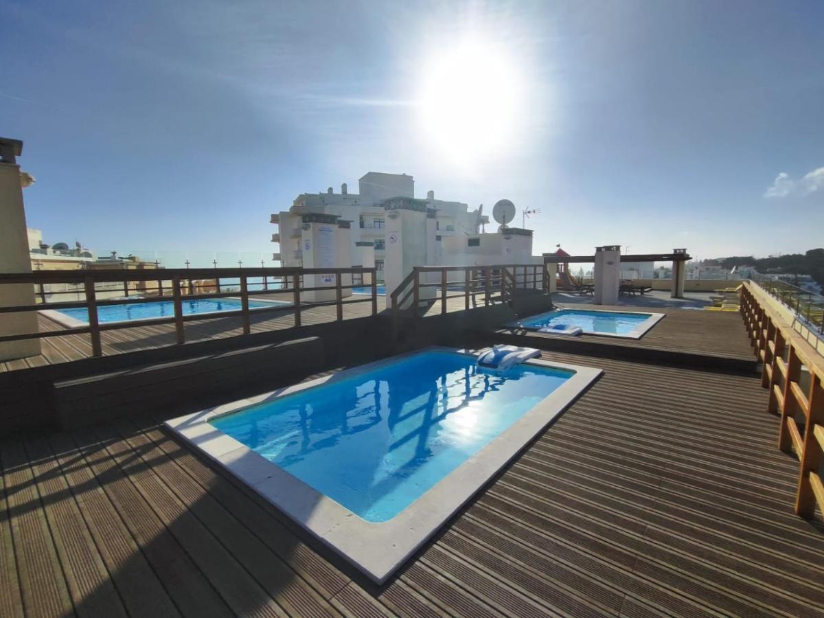 Armacao De Pera Ocean Terrace With Pool By Homing Apartment Bagian luar foto