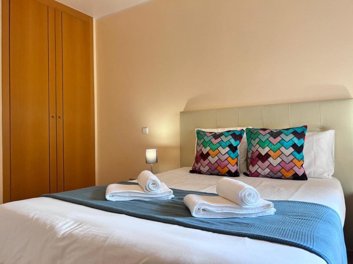 Armacao De Pera Ocean Terrace With Pool By Homing Apartment Bagian luar foto