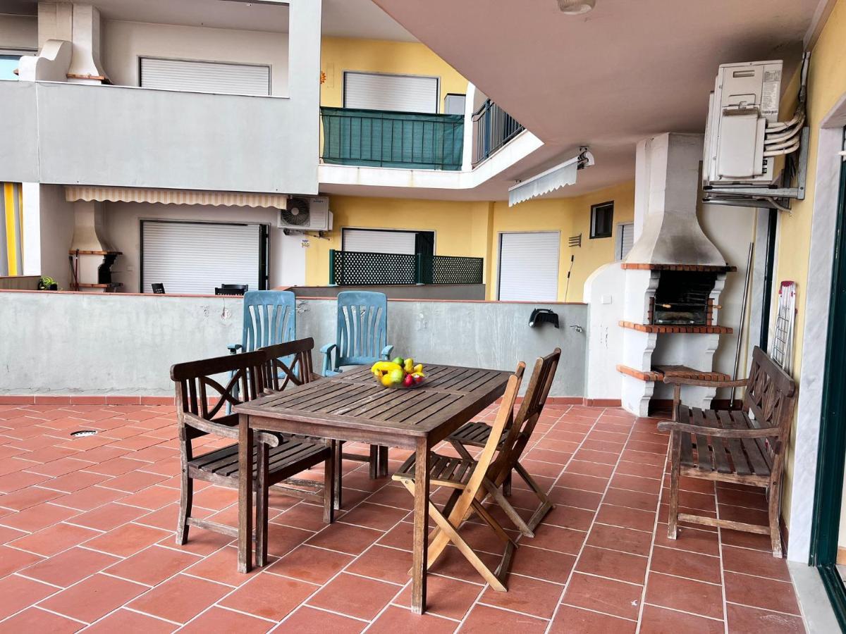 Armacao De Pera Ocean Terrace With Pool By Homing Apartment Bagian luar foto