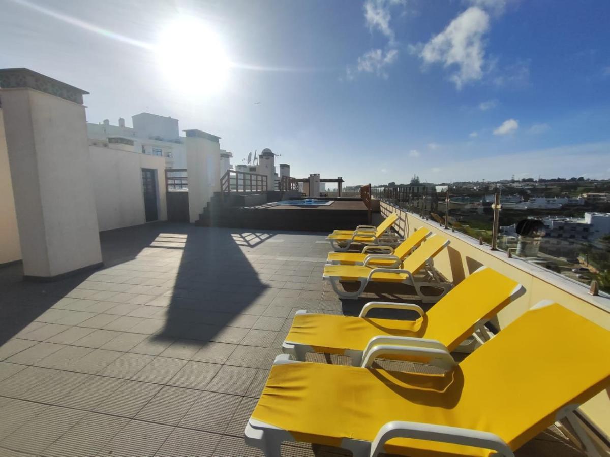 Armacao De Pera Ocean Terrace With Pool By Homing Apartment Bagian luar foto