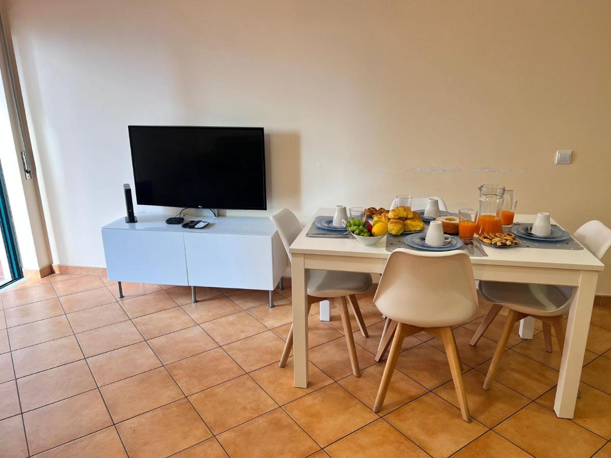 Armacao De Pera Ocean Terrace With Pool By Homing Apartment Bagian luar foto